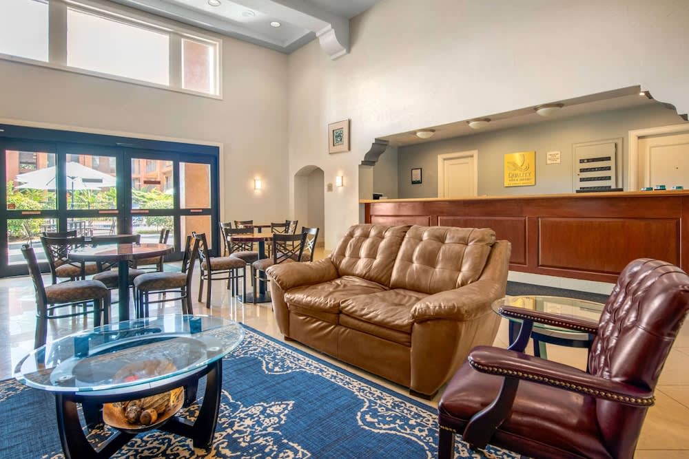Quality Inn & Suites Jacksonville-Baymeadows 2