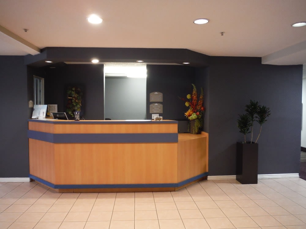 Microtel Inn & Suites, Morgan Hill 2