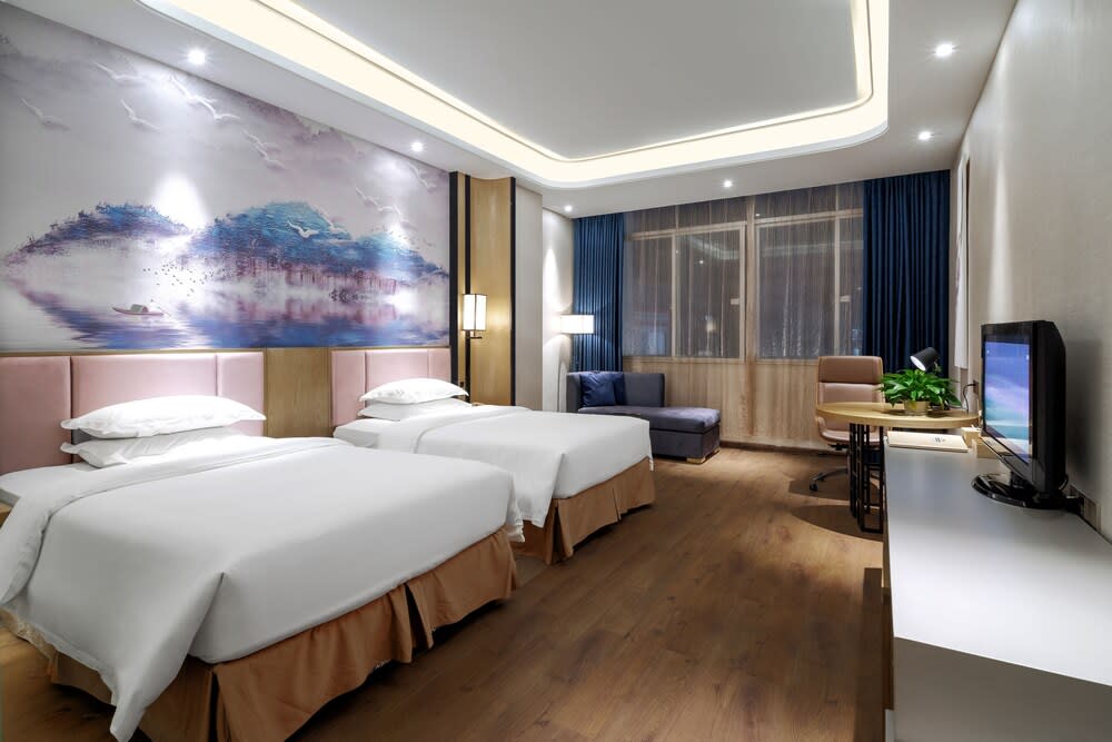 Days Hotel by Wyndham Guangzhou Hantian 2