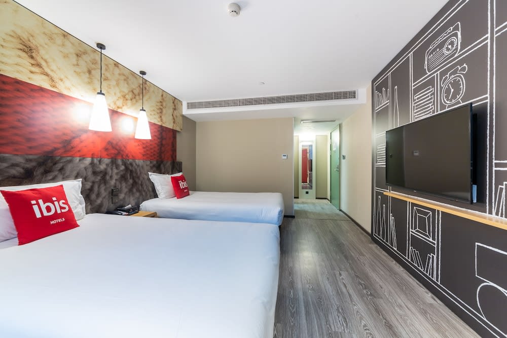 Ibis Chongqing Jiefangbei Pedestrian Street Hotel 5