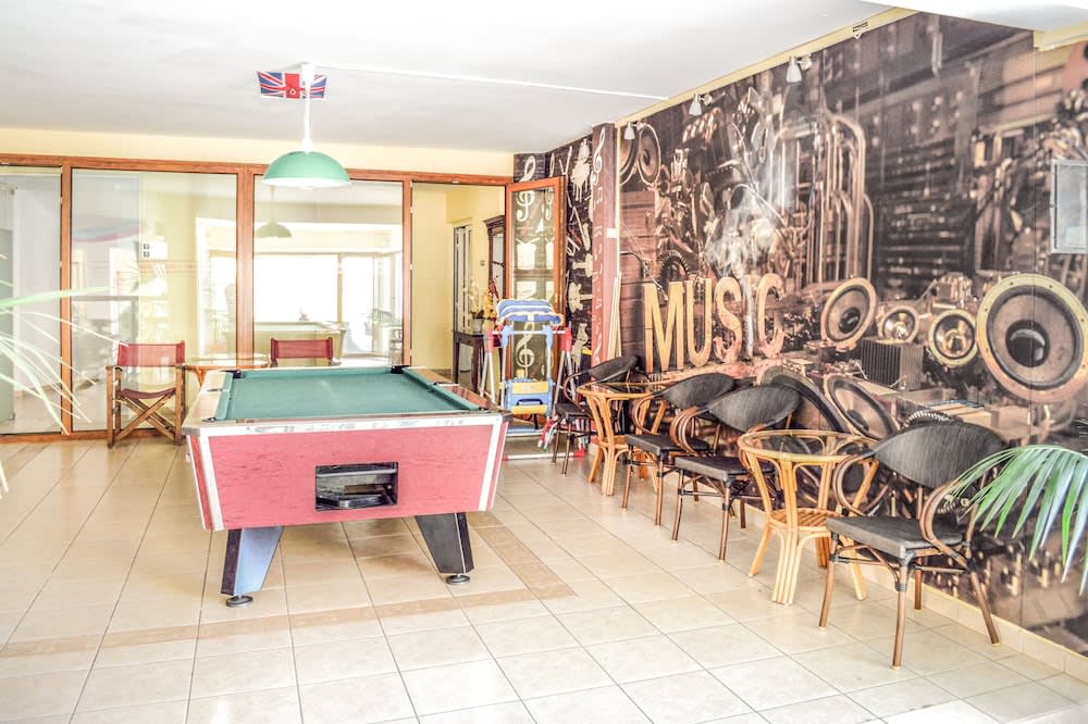 Alexandros Hotel 2