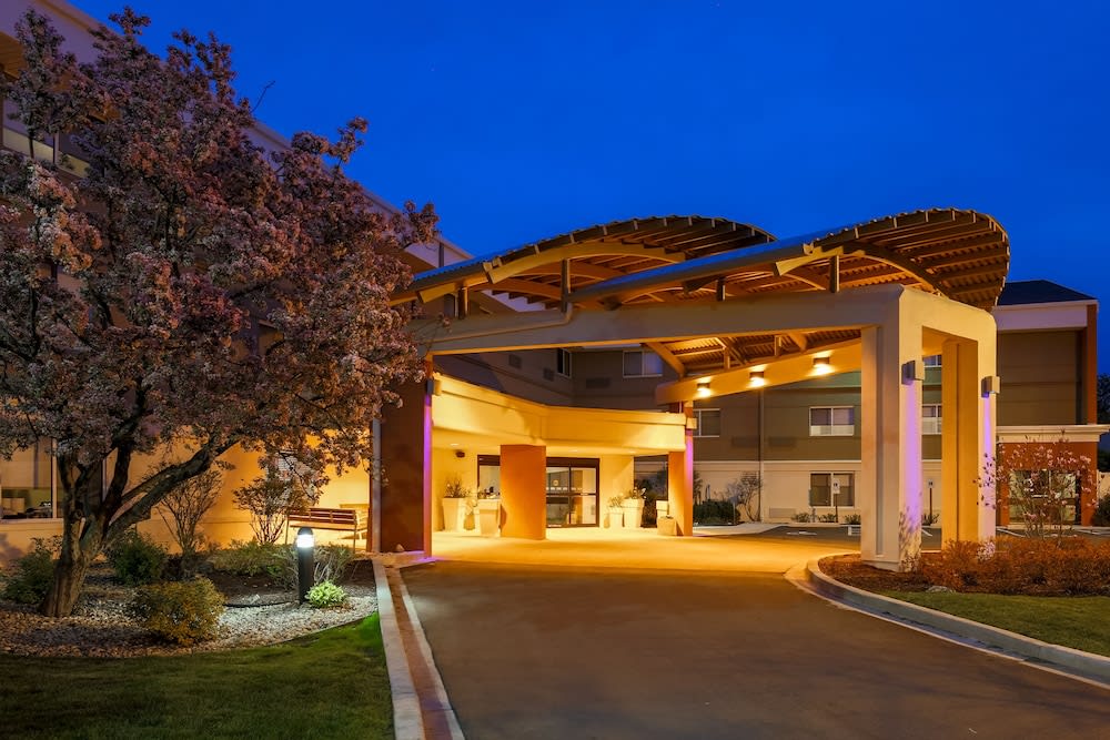 Holiday Inn Express MILWAUKEE-WEST MEDICAL CENTER by IHG 1