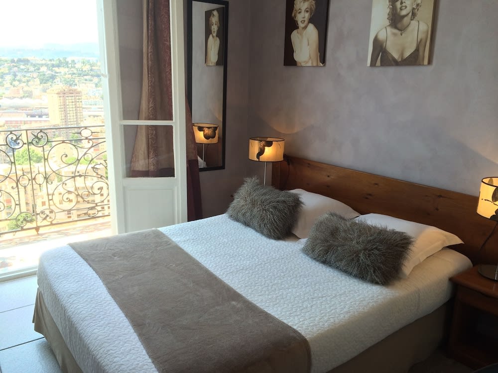 Le Panoramic Boutique Hôtel 5