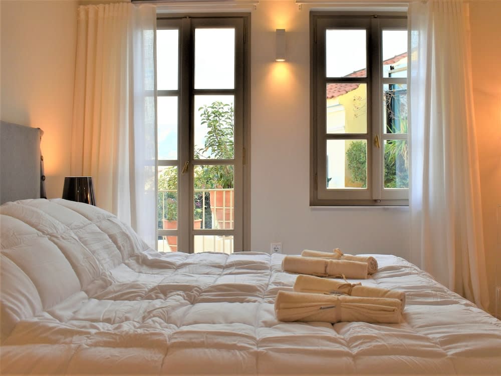 Acropolis Suites 2
