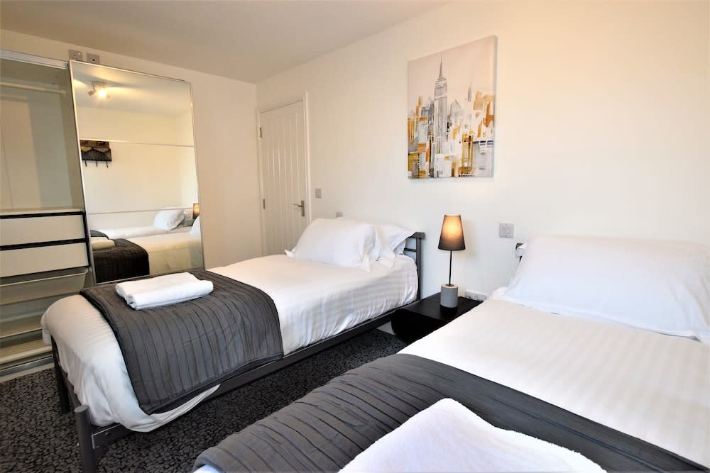 Jims Place - Your Apartment 2
