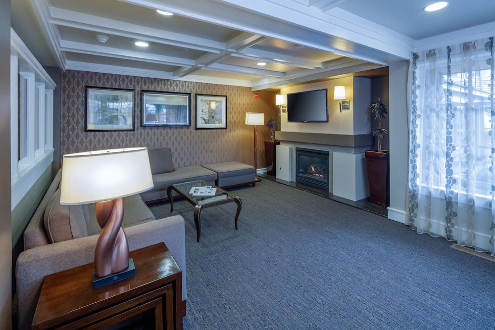 Red Lion Hotel Bellevue 4