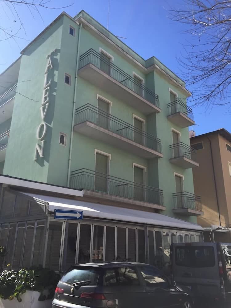 Alevon Hotel 1
