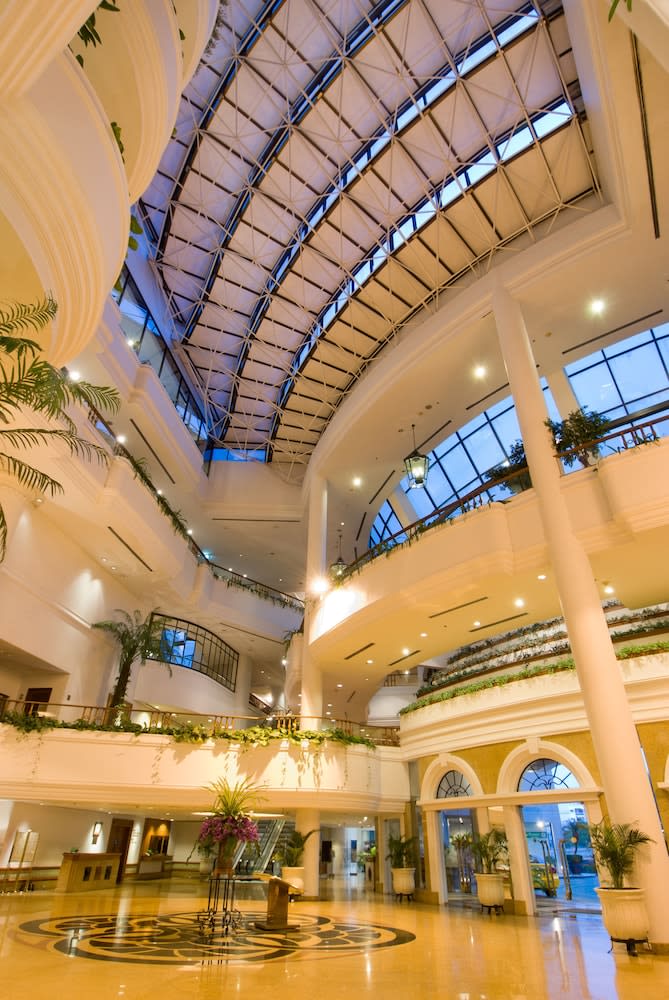 Montien Riverside Hotel Bangkok 3