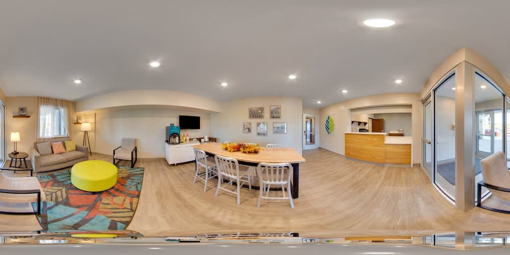 WoodSpring Suites Miramar 2