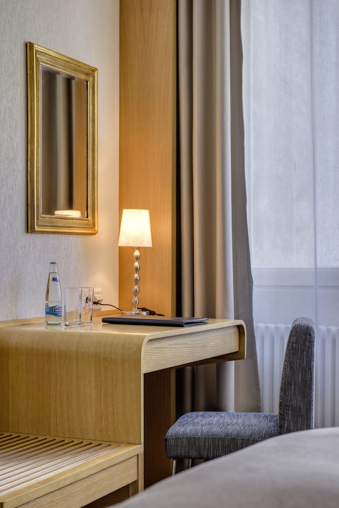 Continental Hotel Lausanne 5