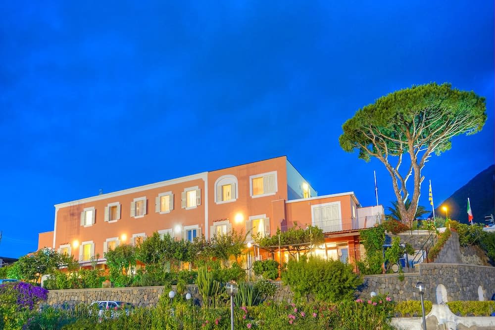 Villa Mena 1