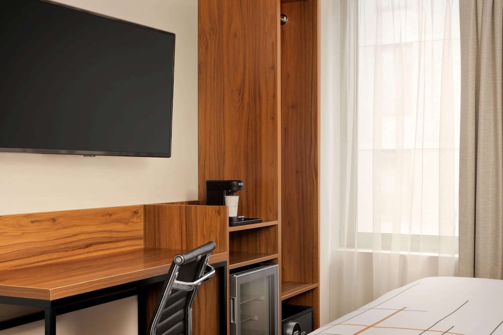 La Quinta by Wyndham Time Square South 4