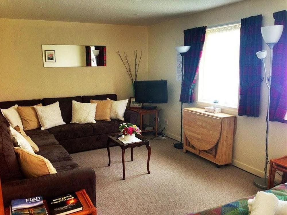 Buttonboss Lodge B&B 2