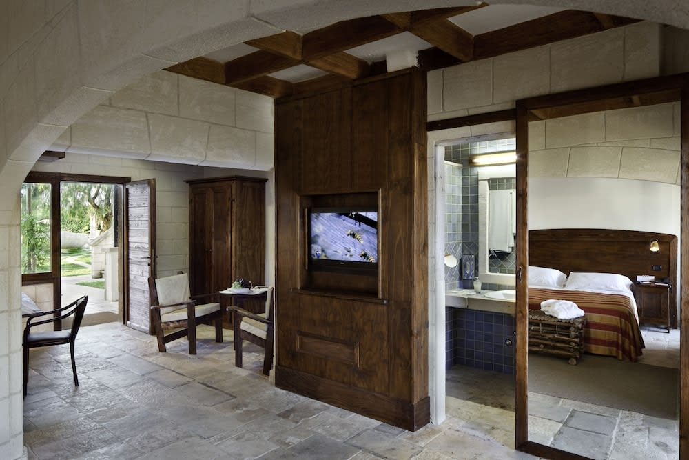 UNA HOTELS Regina Bari 5