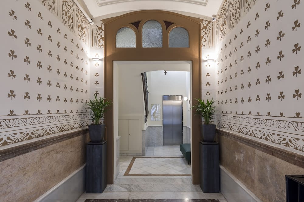 Be Mate Paseo de Gracia 2