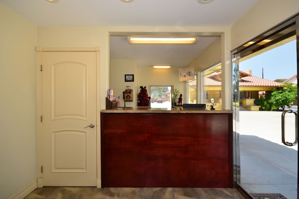 Travelodge by Wyndham Brea 2