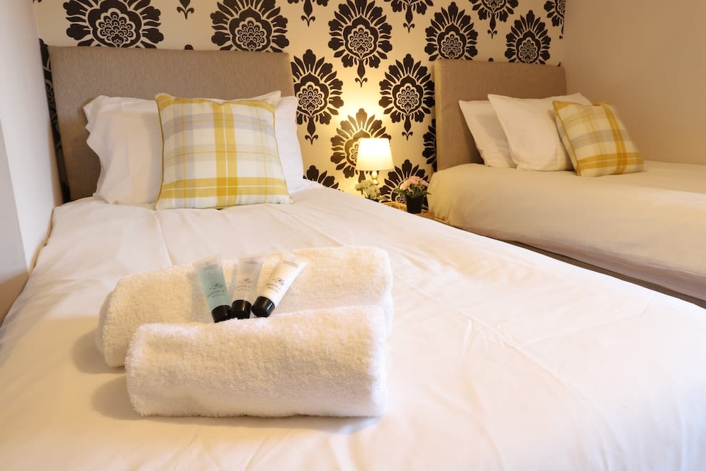 O2 Mailbox Central Premier Apartment 5