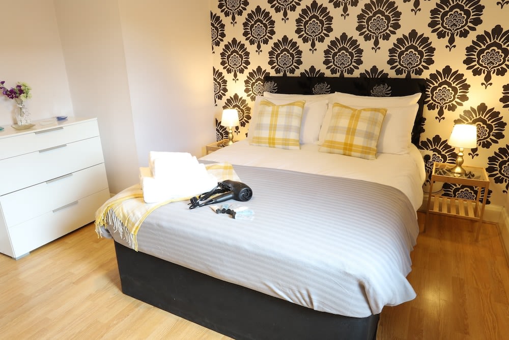 O2 Mailbox Central Premier Apartment 2