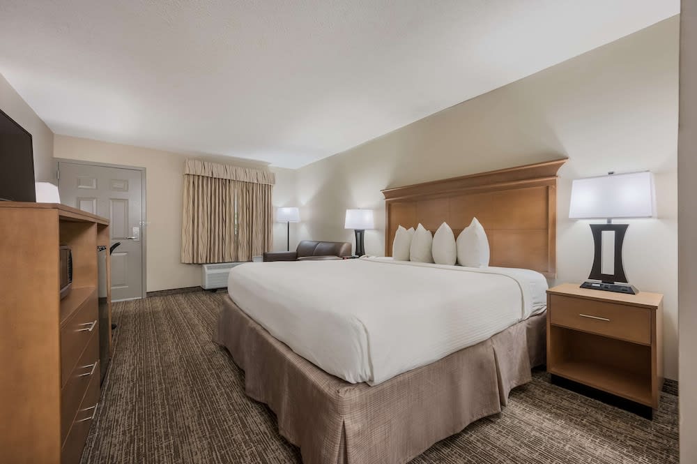 Best Western University Inn 1