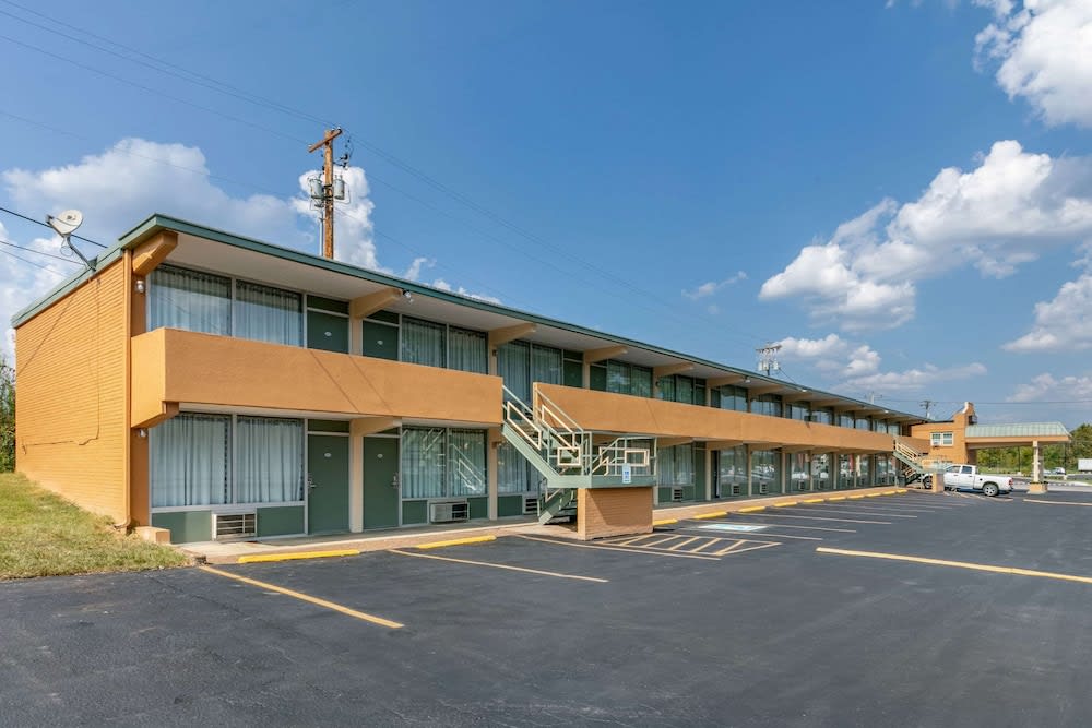 Rodeway Inn Kingston Springs 1