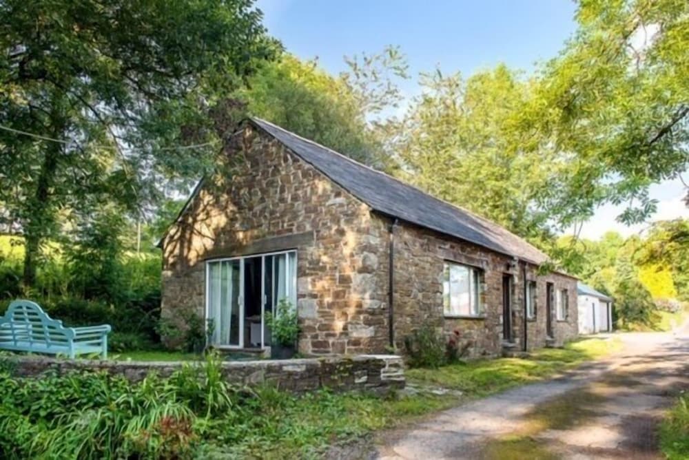 Coombe Farm, Looe Best deals