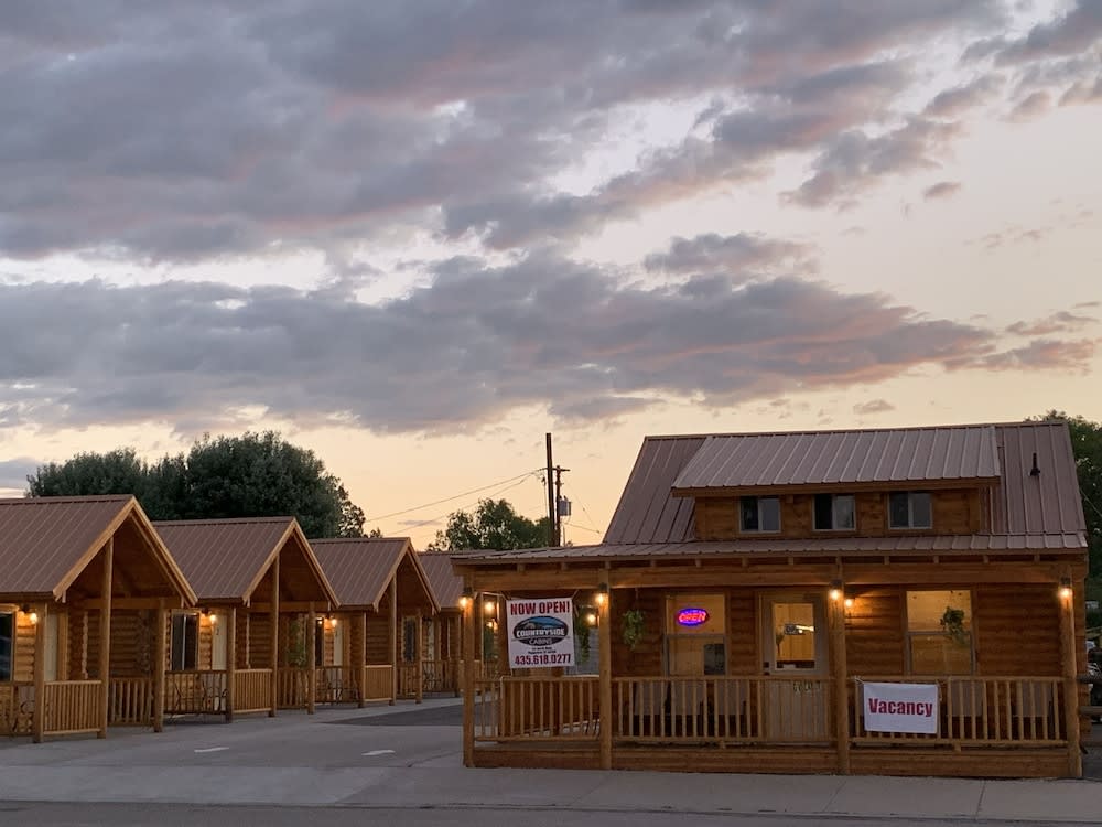 Countryside Cabins 1