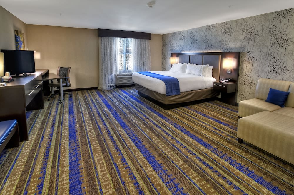 Holiday Inn Hotel & Suites Tupelo North by IHG 4