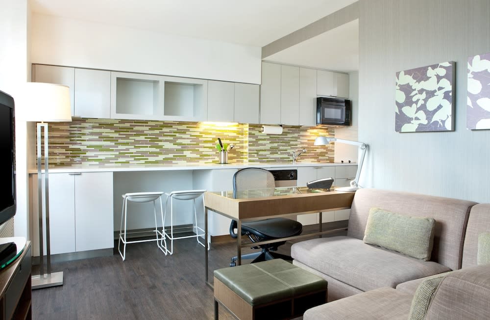 Element Times Square West 5