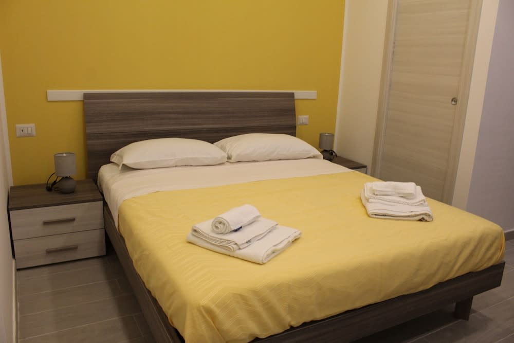 Naxos Laguna Beach 5