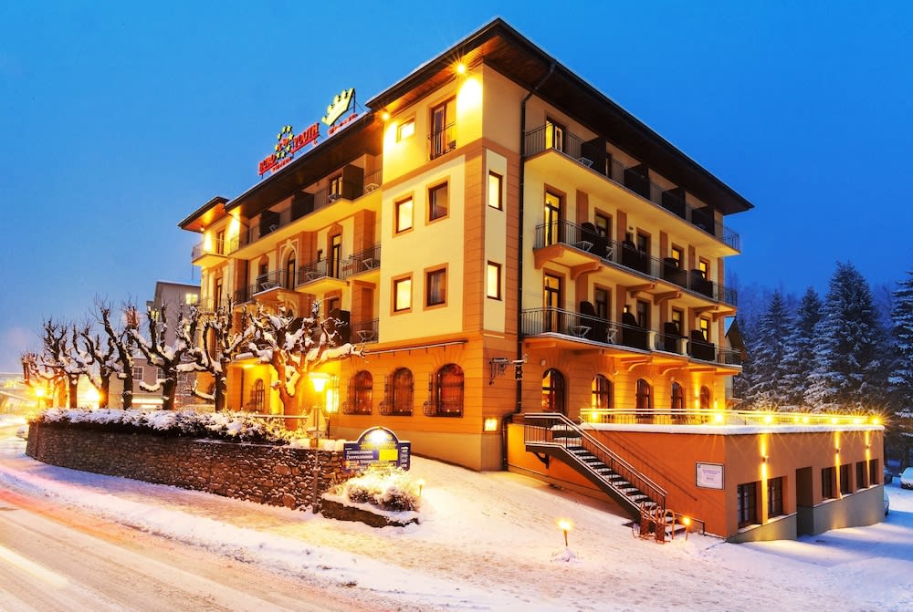 Thermenhotel Krone - inklusive Felsentherme 1