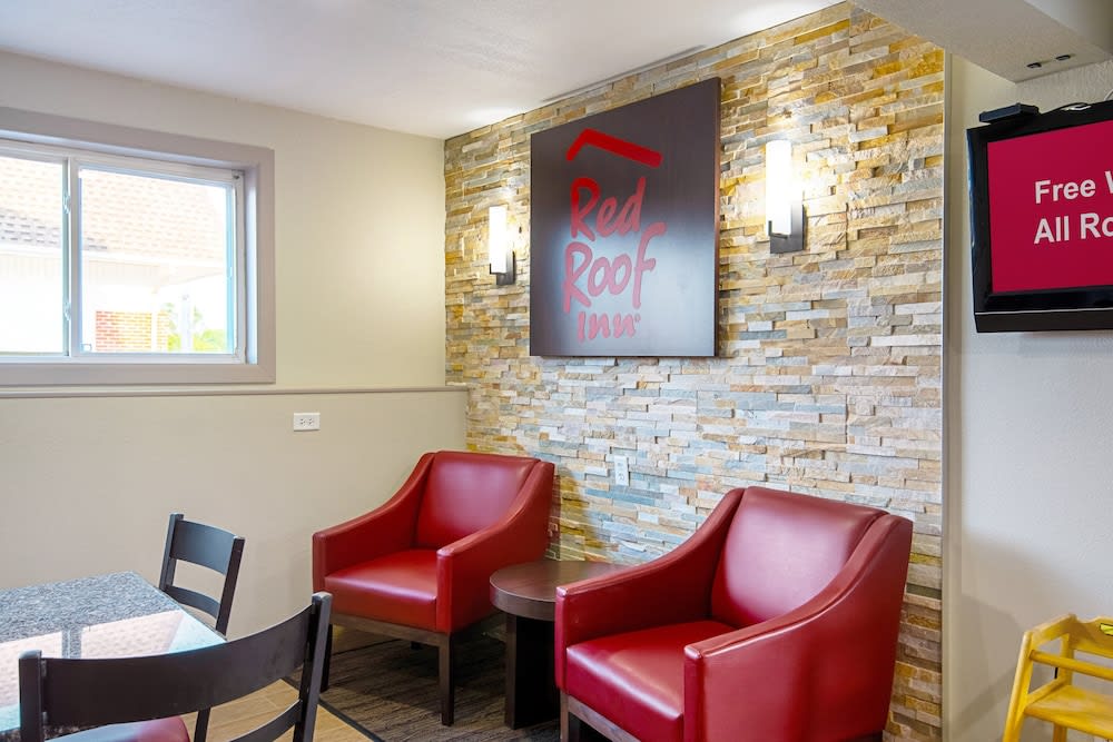 Red Roof Inn Cameron 2