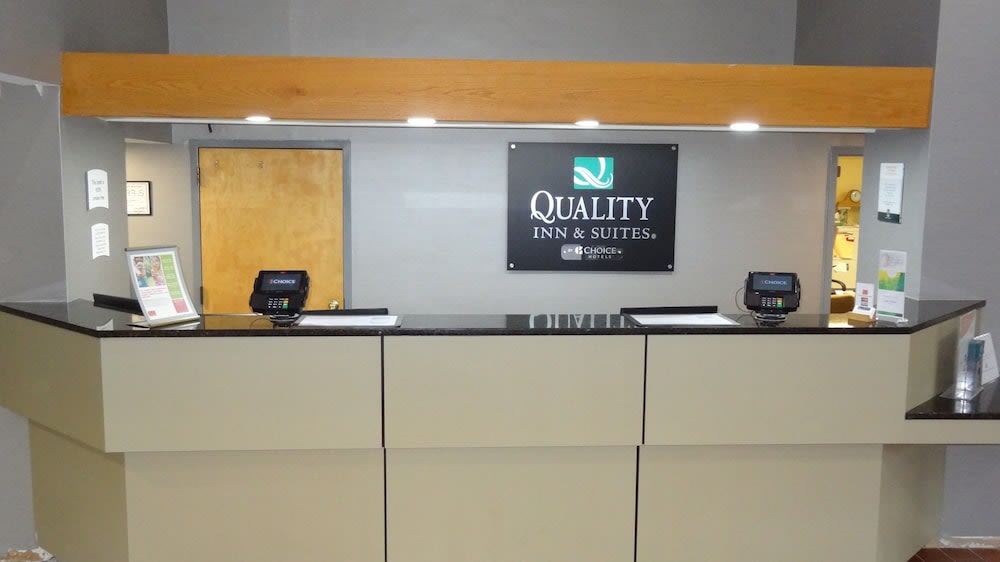 Quality Inn & Suites Raleigh North 2