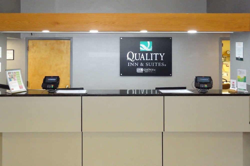 Quality Inn & Suites Raleigh North 5