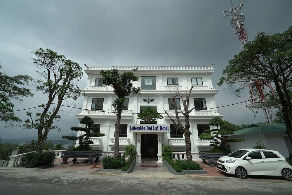 LAKESIDE DAILAI HOTEL 1