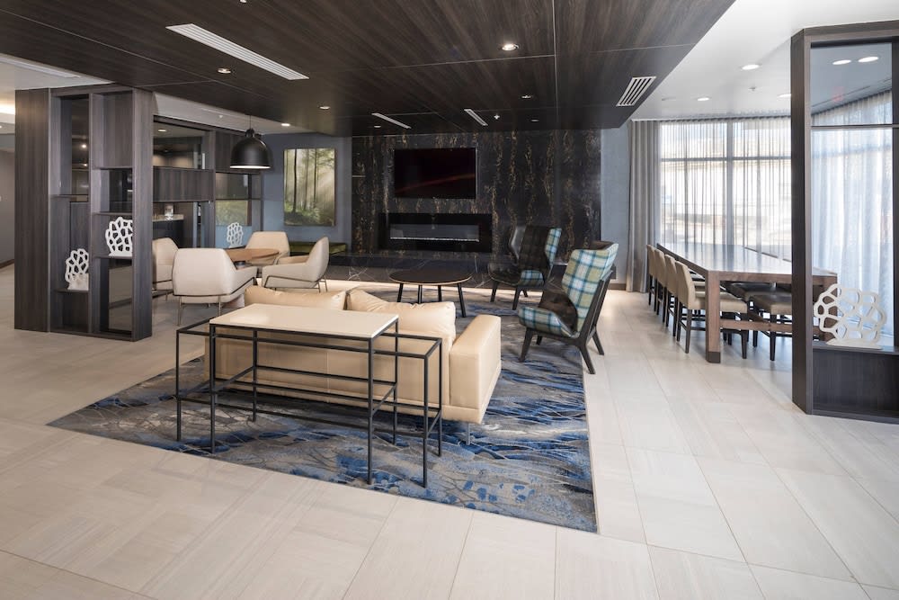 Fairfield Inn & Suites by Marriott Oklahoma City Downtown 1