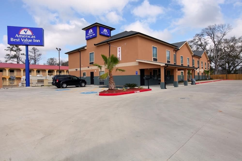 Americas Best Value Inn Sulphur 1
