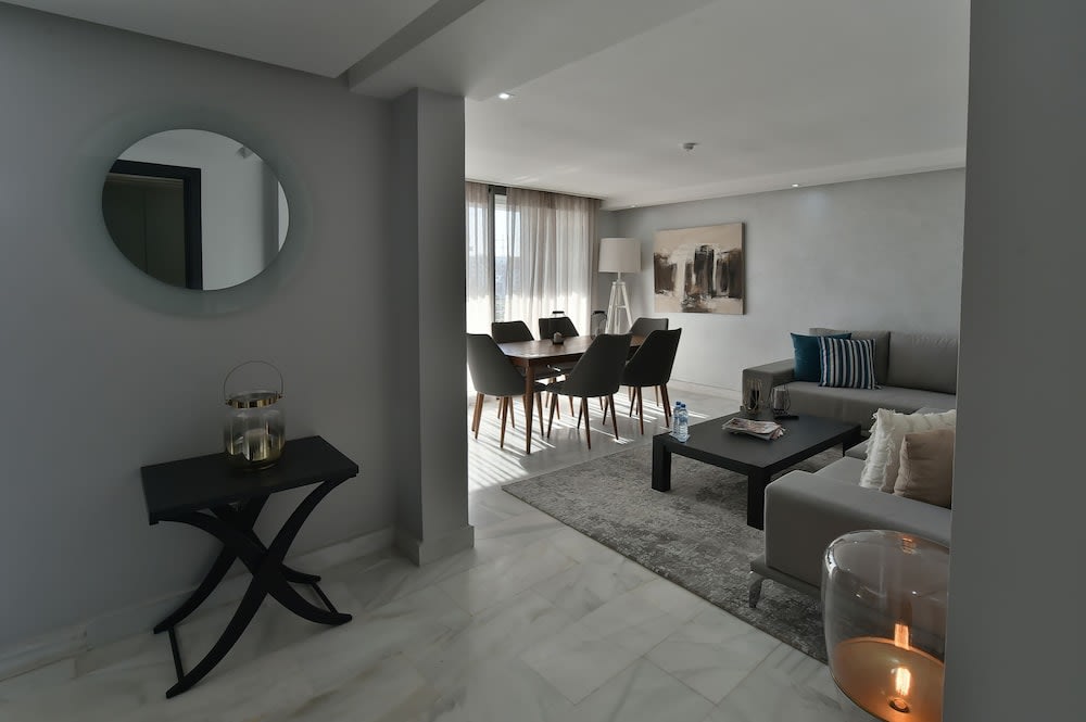 Le Yacht Suites Hotel 3