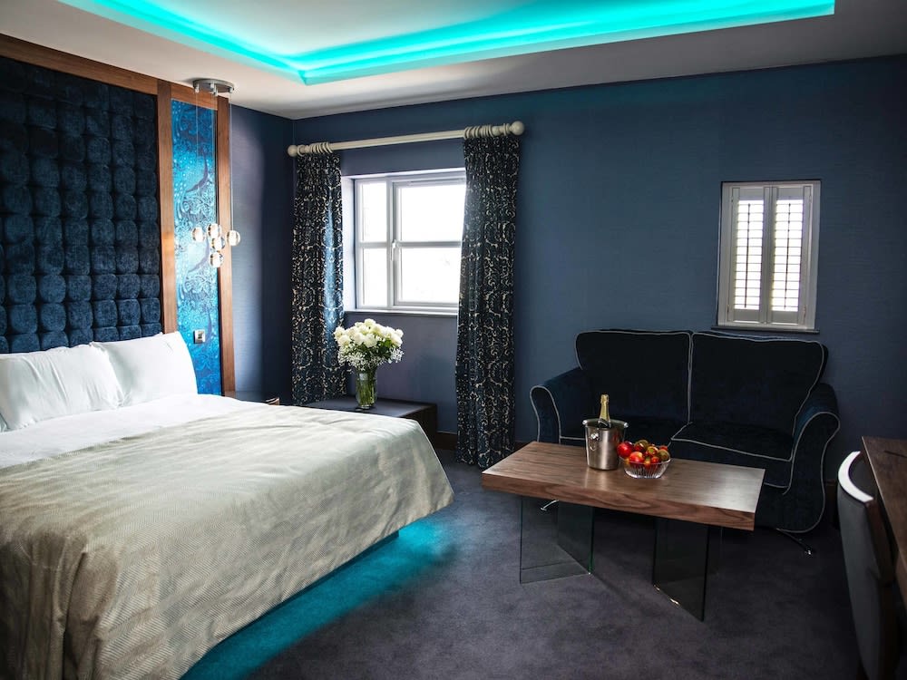 The Riverside Park Hotel 2