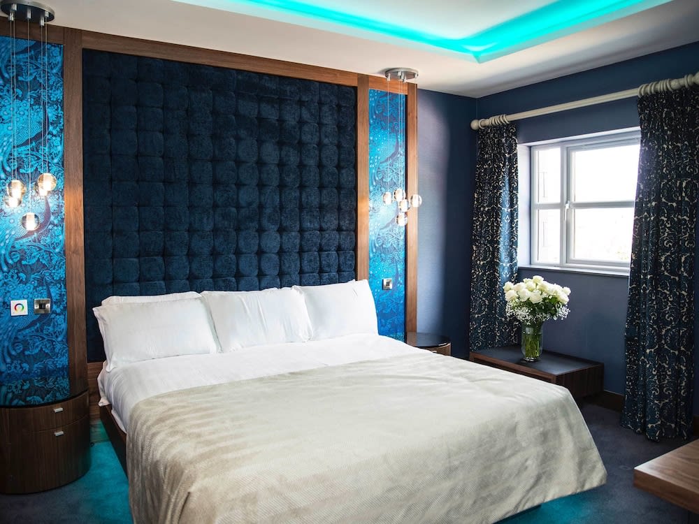 The Riverside Park Hotel 3