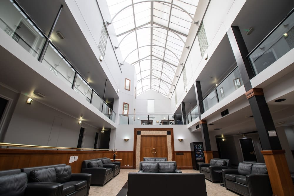Madison Capital Executive Apartments 1