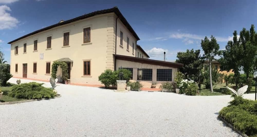 Tenuta La Rosa B&B 1