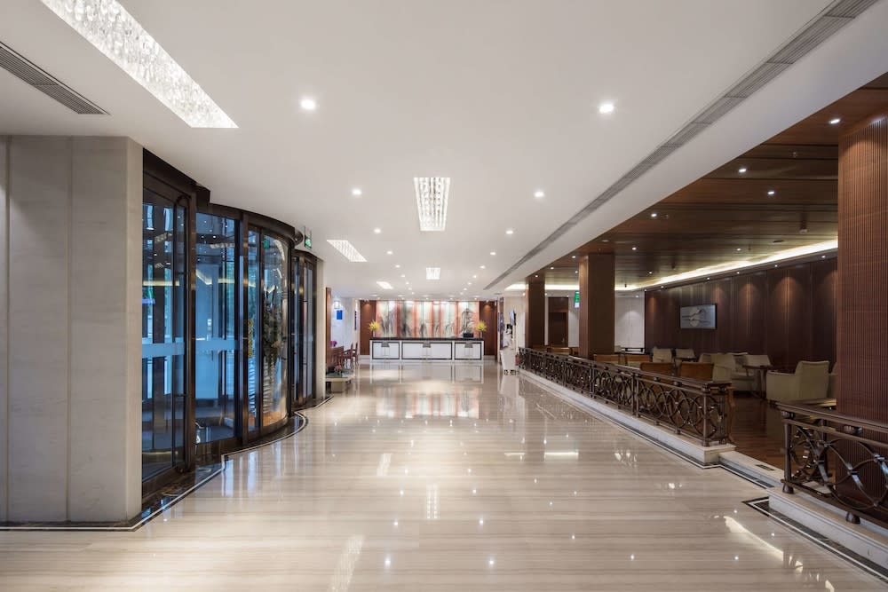 Ramada by Wyndham Beijing Airport 1