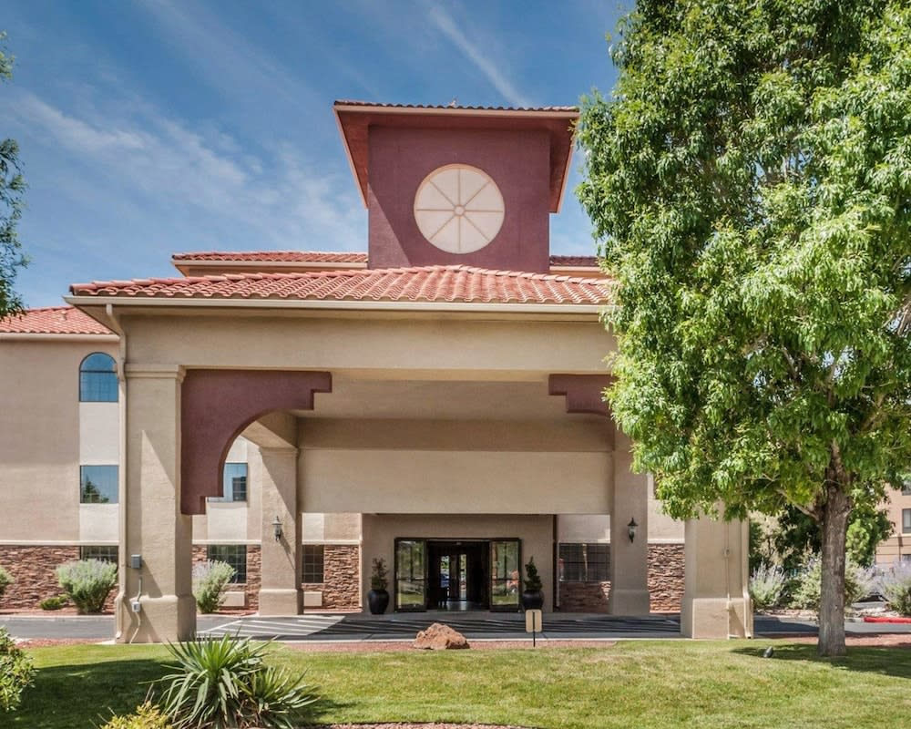 Quality Inn & Suites Albuquerque West 1