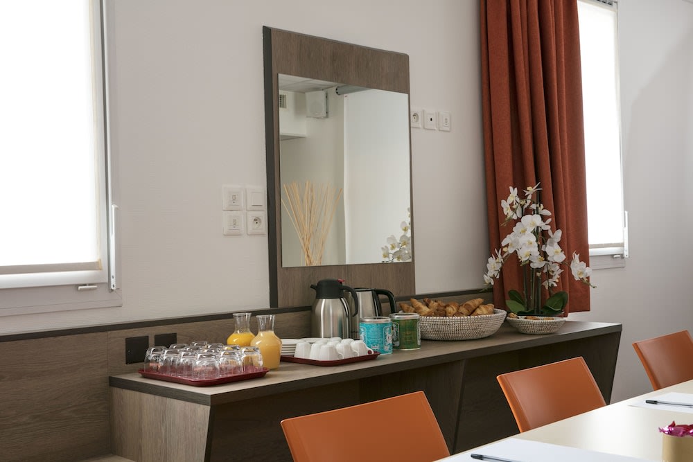 Hotel Clermont Estaing 3