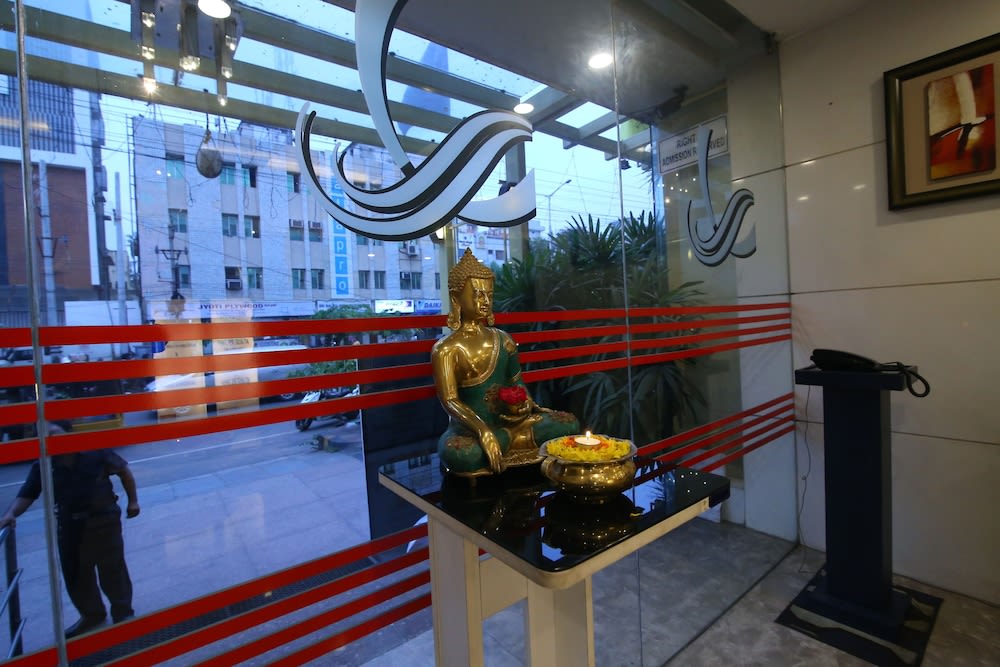 Quality Inn Bez Krishnaa 2
