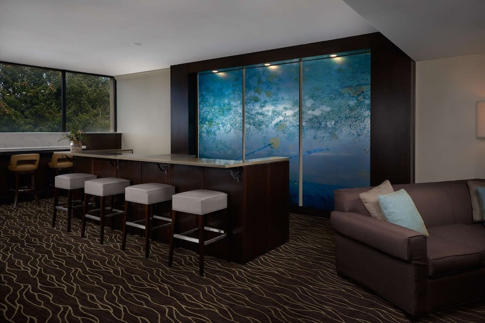 Best Western Plus Agate Beach Inn 2