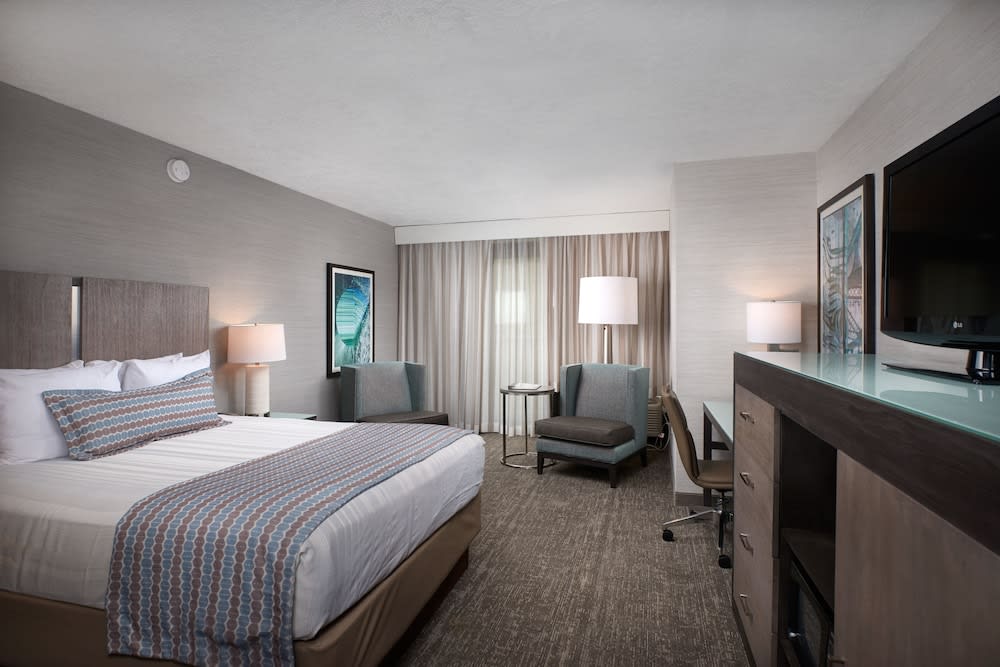 Best Western Plus Agate Beach Inn 4