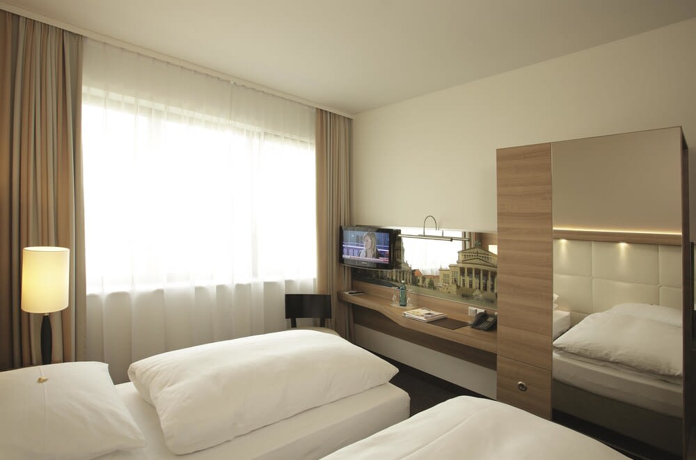 H4 Hotel Berlin Alexanderplatz 4