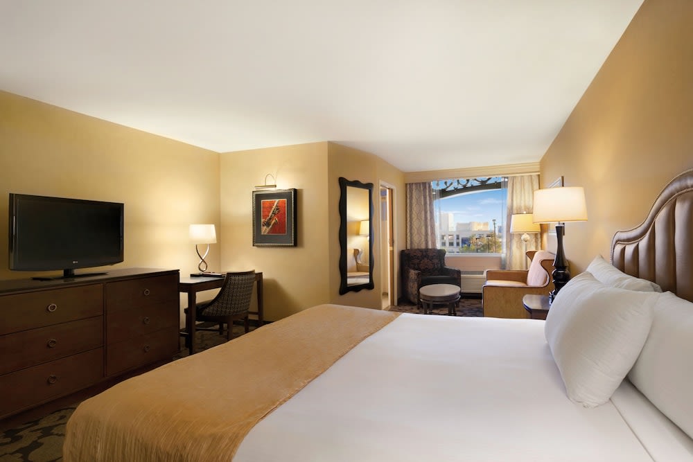 Orleans Hotel and Casino 4