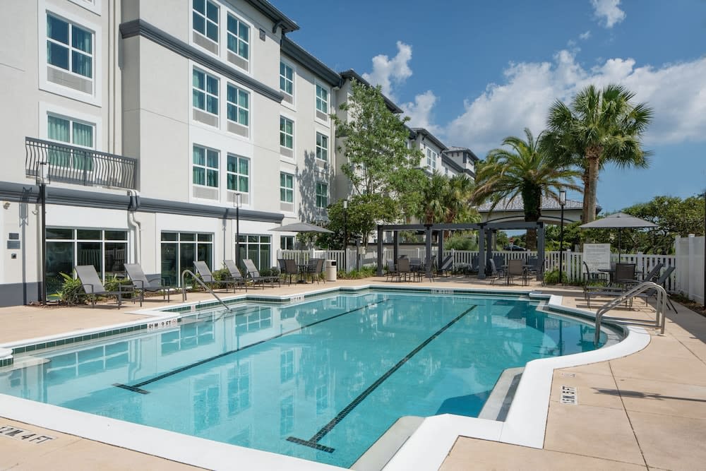 Fairfield Inn & Suites by Marriott Destin 1